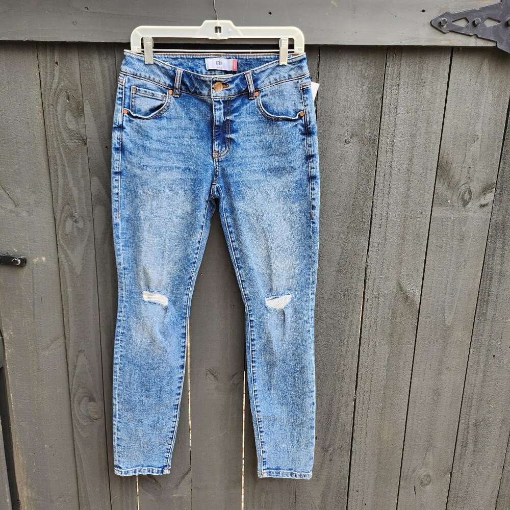 CABI 4328 Vintage Wash Skinny Jeans Size 6 Women’s Cotton Blend Blue High Rise